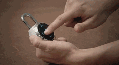 1600萬種密碼組合，科技感十足的觸控密碼鎖